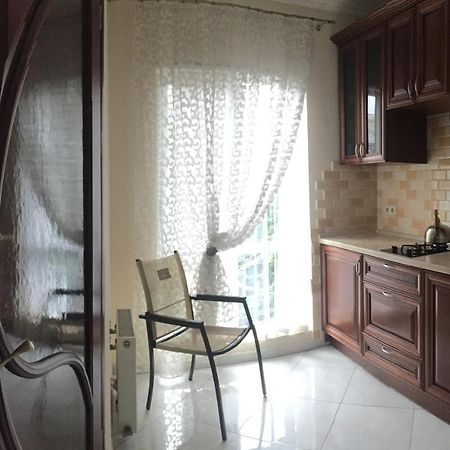 Cozy Studio Near Greek Square Lägenhet Odessa Exteriör bild