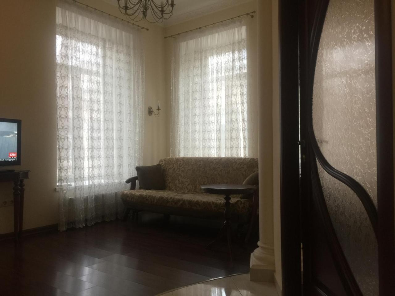 Cozy Studio Near Greek Square Lägenhet Odessa Exteriör bild